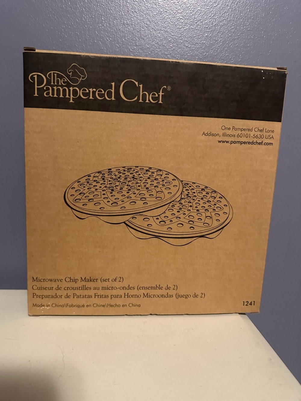 The Pampered Chef Microwave Chip Maker - Kraft Brown Box